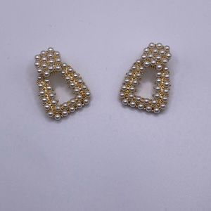 Gold plated pearl earrings